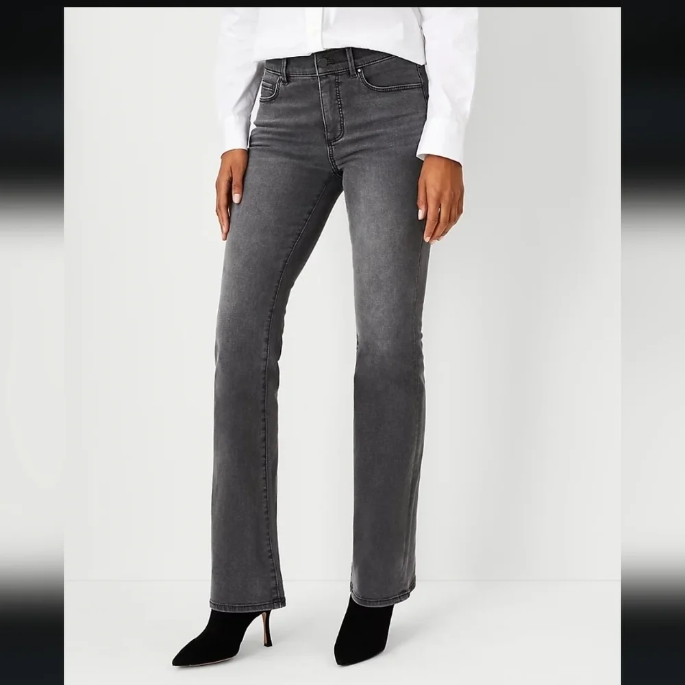 NWT Ann Taylor Curvy Fit Slim Boot Jeans Size 4 Tall Vintage Gray Wash